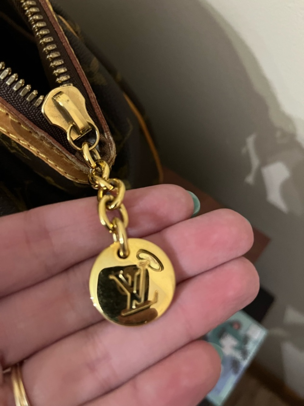 Louis Vuitton Tivoli PM - Picture 3 of 15